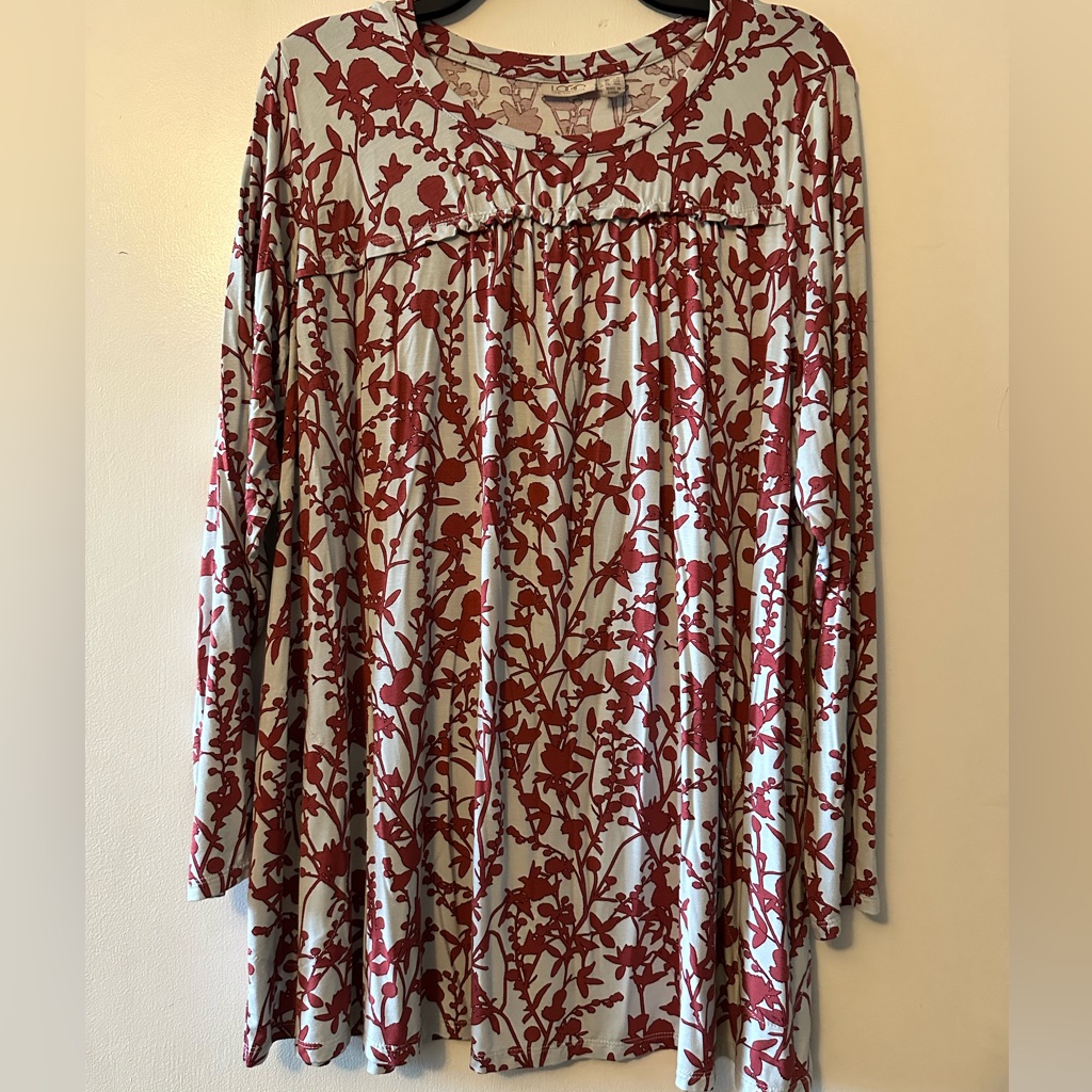 Logo By Lori Goldstein Red And White Floral Tunic